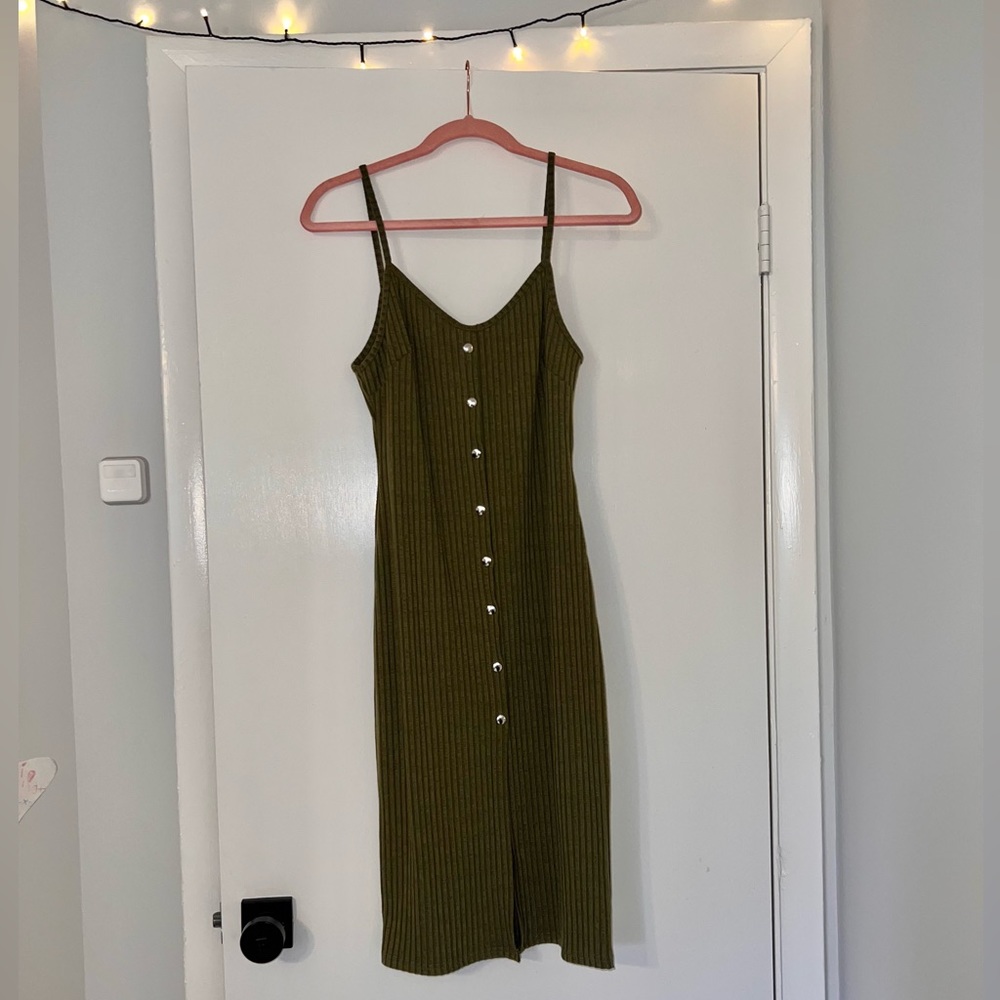 Green ribbed bodycon maxi dress